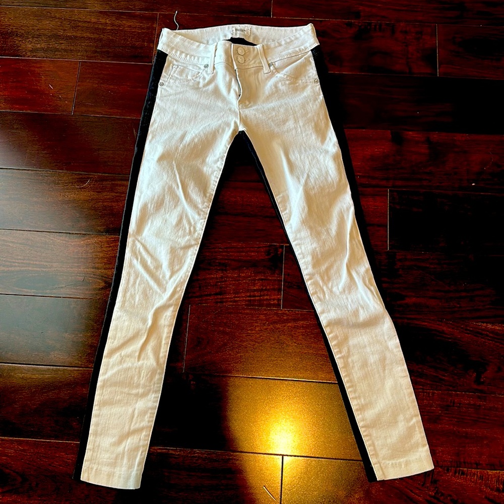 Hudson Jeans Size 26 (Collin skinny)
